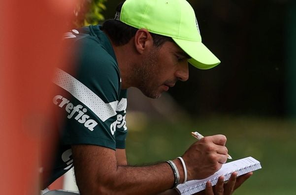 Abel Ferreira, técnico do Palmeiras, atual líder do Brasileirão