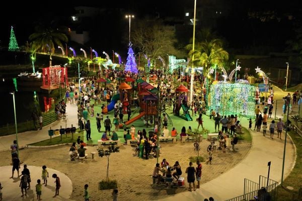 Decoração de Natal em Cariacica, no Parque da Biquinha por Claudio Postay/Prefeitura de Cariacica