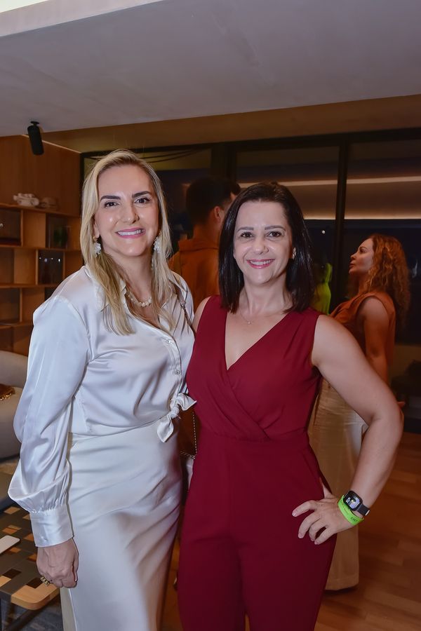 Shirley Santos e Flávia Aracelli