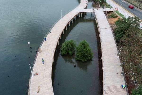 Obras da reforma da orla de Cariacica em Porto Santana por Vitor Jubini
