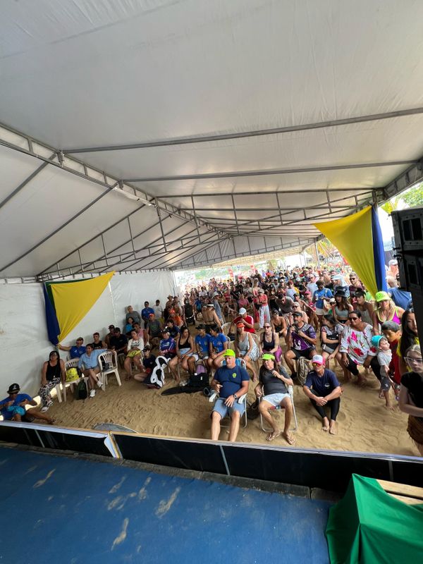 Confira imagens do Pan-Americano de Canoa Havaiana por FEVAAES/Divulgação