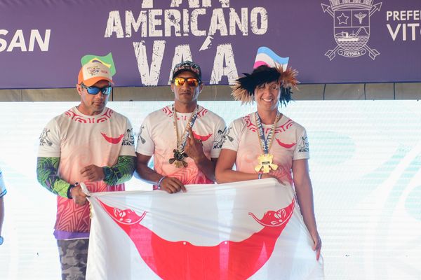 Premiação do campeonato pan americano de canoa havaiana em Vitória por Vitor Jubini
