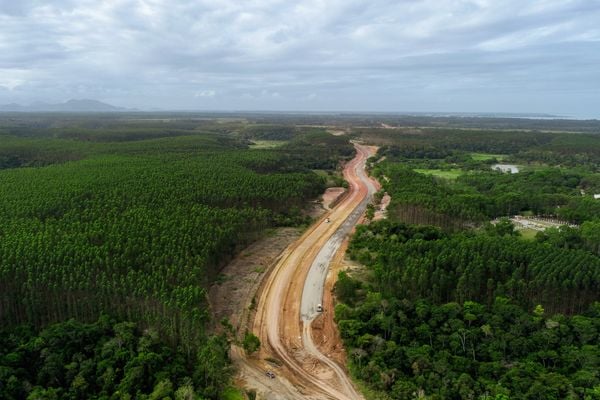 Obras de execução da Rodovia do Contorno de Jacaraípe