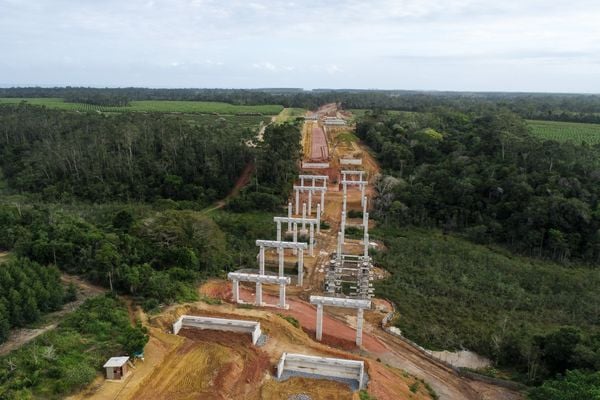 Obras de execução da Rodovia do Contorno de Jacaraípe