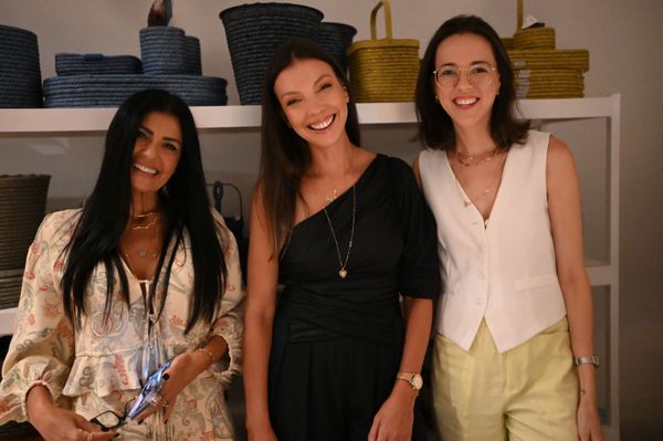  Ana Paula Pires , Mariana Clark e Isabele Broedel 