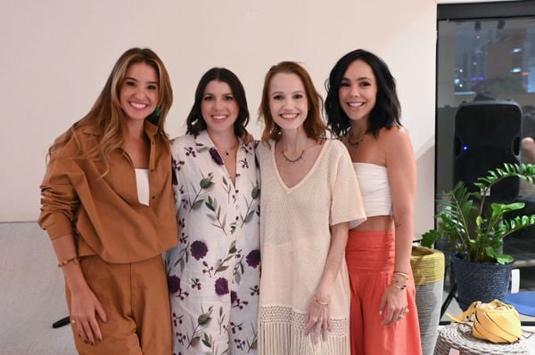 Debora Leal, Claudia Scarton e Carolina Neves receberam Thais Paste e Renata Cani nesta terça-feira (28), na Stampa