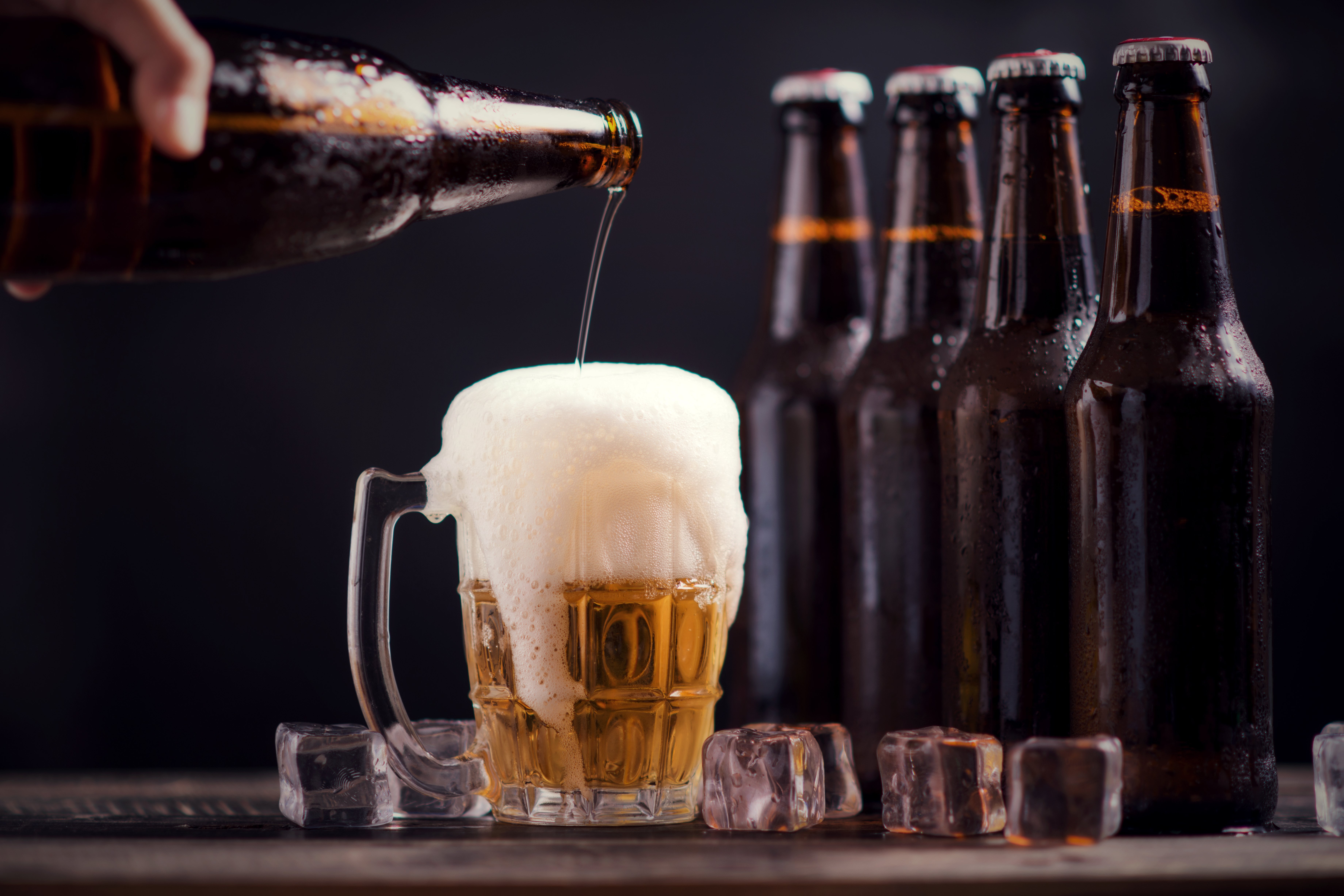 Você sabia que a cervejaria mais antiga do mundo tem quase mil anos? Veja este e outros fatos interessantes sobre o mundo da bebida