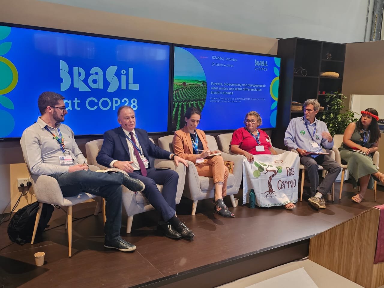 Inédita entre os Estados do Brasil, medida foi anunciada pelo governador na COP 28 e prevê a substituição dos combustíveis fósseis utilizados na frota estadual