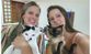 [ É o bicho ] As irmãs Carolina Sanches e Aline Sanches, com Samu e Horus, se dedicam a mais de 50 animais resgatados no projeto Feirinha Pet
