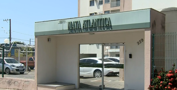 Prédio onde granada explodiu em Guarapari