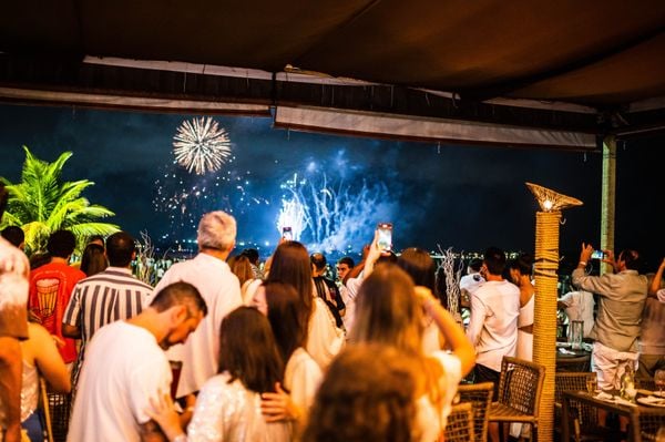 Comida e bebida à vontade, música ao vivo e recreação infantil estão no roteiro do HZ para quem vai passar a virada na Grande Vitória