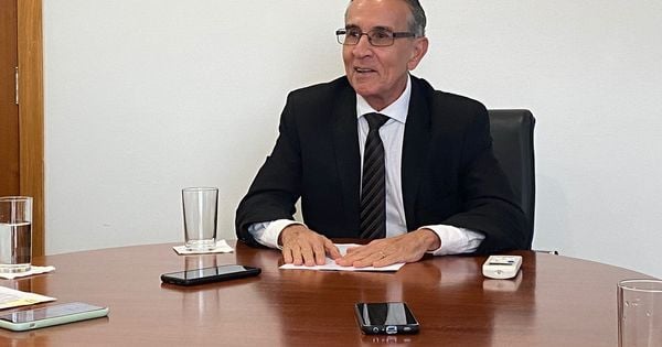 Carlos Simões Fonseca tomou posse na tarde desta quarta-feira (13) para o biênio 2024-2025 e disse que confiança do eleitor com as urnas não pode ser abalada
