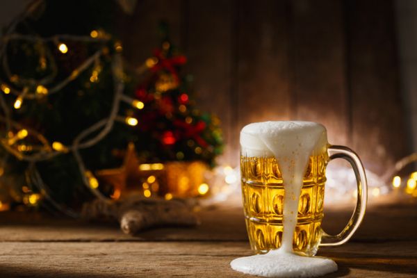 Mestre cervejeiro Matheus Falcão indica estilos da bebida para elevar a experiência gastronômica nas festas de fim de ano