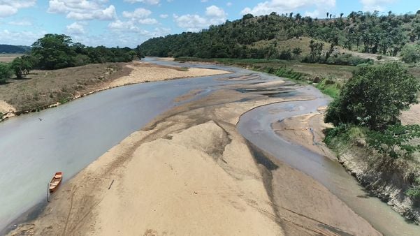 undefined por Raphael Verly