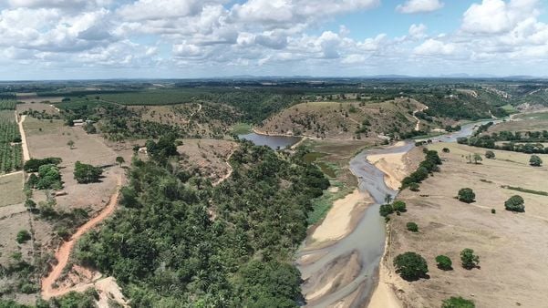 undefined por Raphael Verly