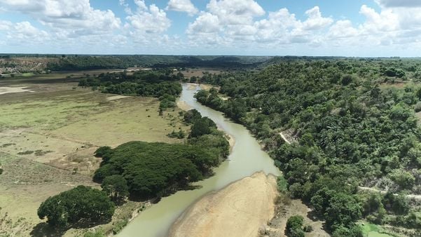 undefined por Raphael Verly