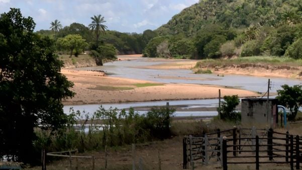 undefined por Raphael Verly