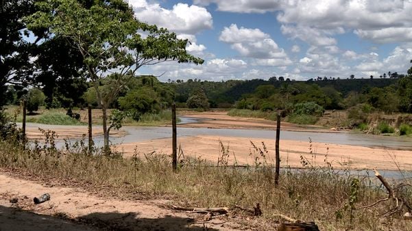 undefined por Raphael Verly