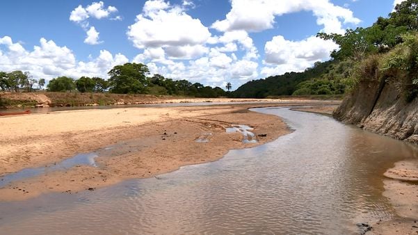 undefined por Raphael Verly