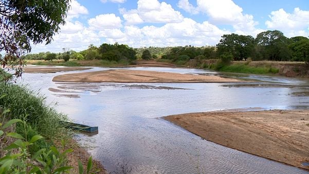 undefined por Raphael Verly