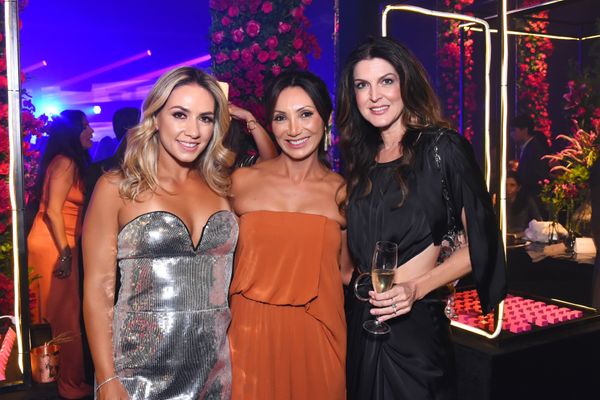 Julia Chieppe, Kris Junqueira e Renata Cola