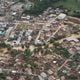 chuva 2013 -  Itaguaçu - População atingida pela chuva recolhe alimentos descartados por supermercado