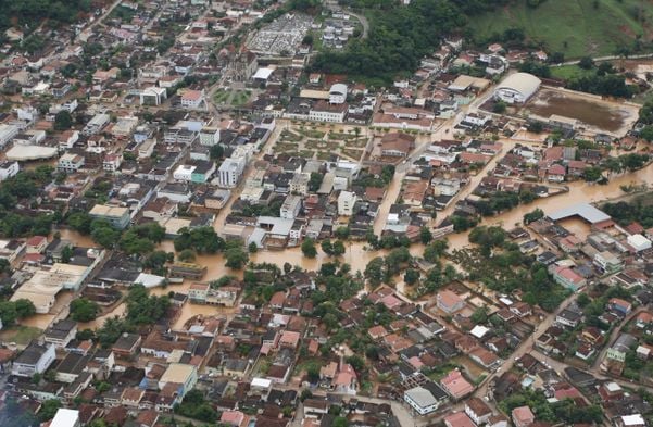 chuva 2013 - Itaguaçu - Município alagado por conta do excesso de chuva na região