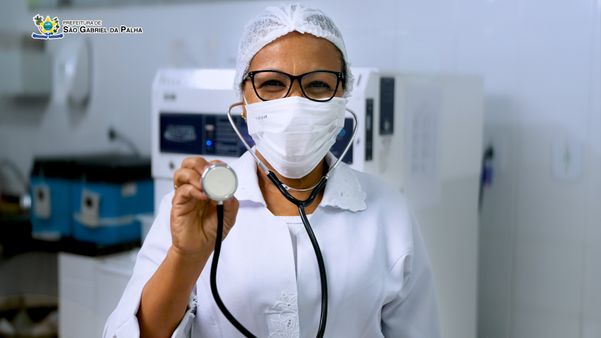 A equipe do hospital também recebeu treinamento para um atendimento mais humanizado e qualificado, tornando o ambiente mais seguro e acolhedor para os pacientes