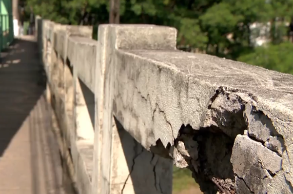 Viaduto de São Torquato, em Vila Velha, é alvo de reclamações de moradores