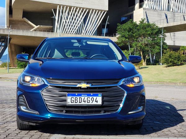 A Gazeta  Chevrolet Onix ostenta seus melhores predicados na versão Premier