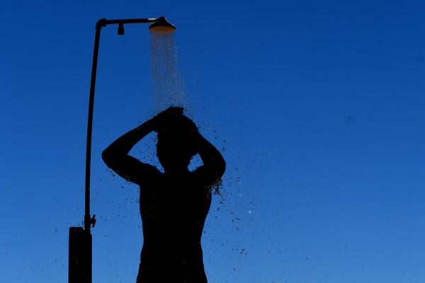 Especial verão - Praia de Jacaraípe, na Serra por Fernando Madeira