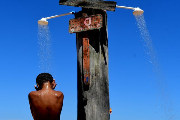 Praia de Manguinhos, na Serra