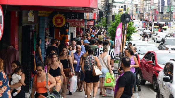 O Estado teve um saldo positivo de postos com carteira assinada em outubro, resultante de 48.747 admissões e 44.451 desligamentos no mês