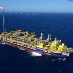 Os dados públicos da Agência Nacional do Petróleo e Gás Natural (ANP) apontam para uma vigorosa e persistente queda das atividades exploratórias e de produção nos últimos anos