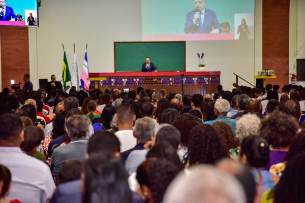 Formatura de instrumentistas e intérpretes de Libras da ICM