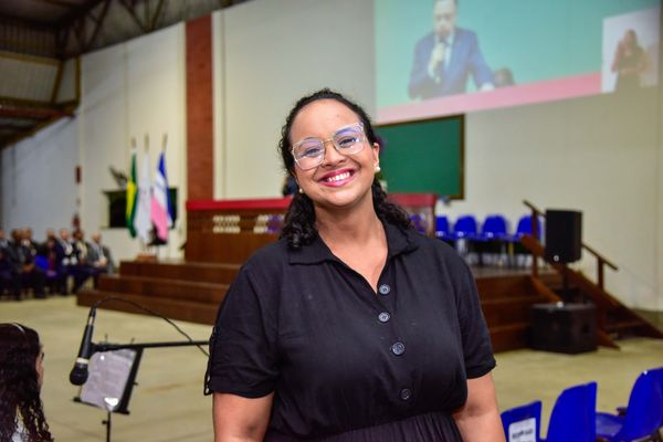 Formatura de instrumentistas e intérpretes de Libras da ICM