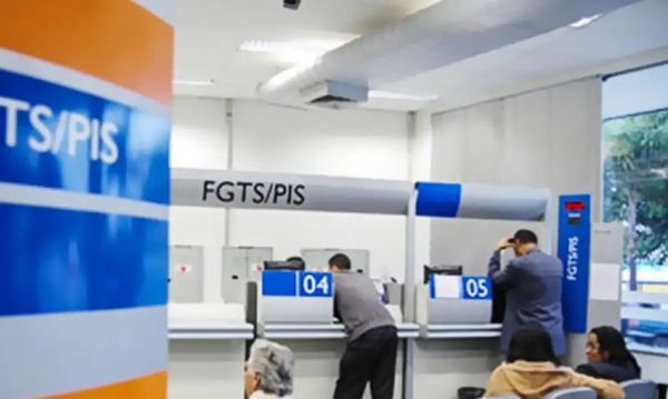 Agência da Caixa Econômica Federal; pagamento PIS/Pasep e FGTS