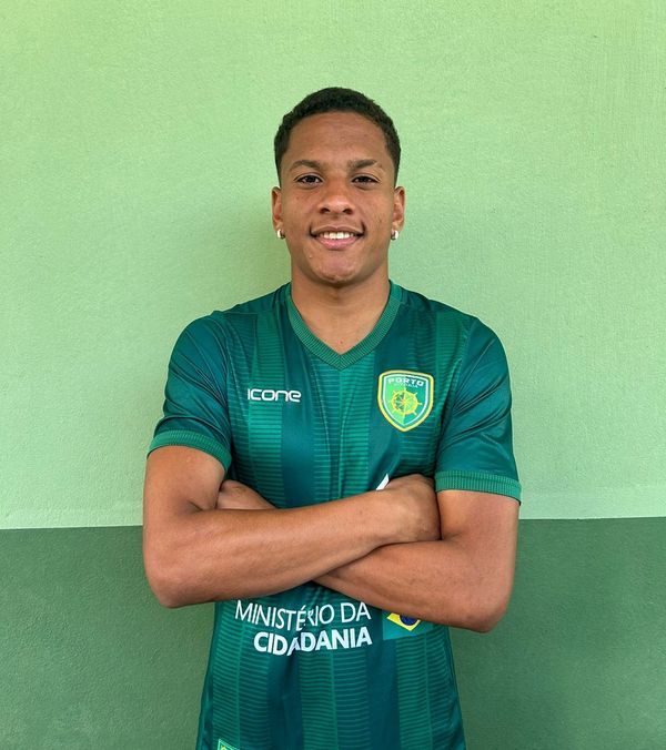 Natã é nascido em 2004 e é o grande destaque do Porto Vitória