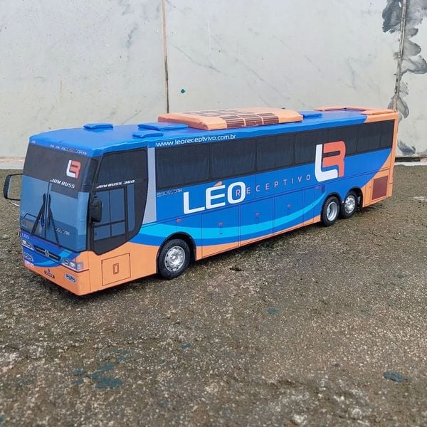 William de Oliveira faz sucesso nas redes sociais com reproduções de "busões" por Reprodução/Instagram/@wp_minibus