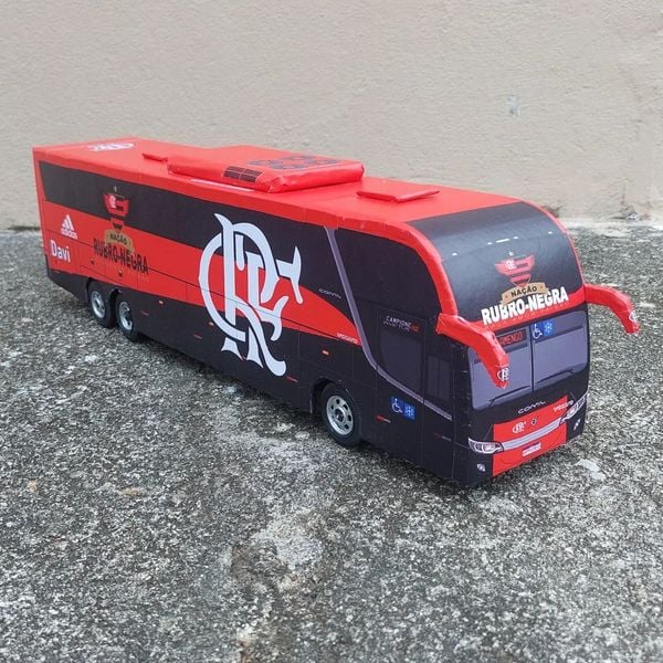 William de Oliveira faz sucesso nas redes sociais com reproduções de "busões" por Reprodução/Instagram/@wp_minibus