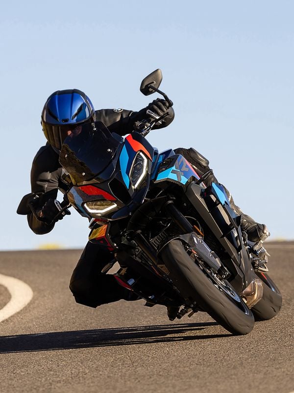 BMW M 1000 XR