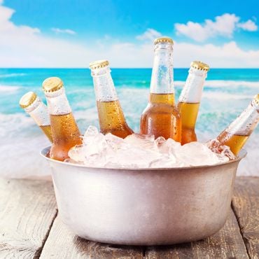 Imagem - 10 cervejas leves e refrescantes para beber no verão