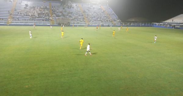 Clube capixaba voltou a sofrer nas mãos dos times paulistas, desta vez para o forte Santos; time da Vila venceu pelo placar de 7 a 0