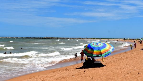 Dos 26 locais monitorados no município, 16 estão classificados como impróprios e apenas dez em condições para receber frequentadores; veja locais