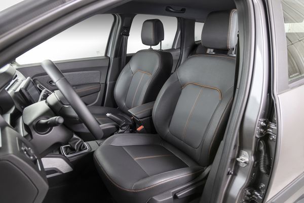 Renault lança nova gama Duster com design renovado e mais equipado por RODOLFO BUHRER