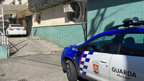 Passageiro morre após carro de aplicativo que vinha do RJ ser atacado em Vitória por Diony Silva