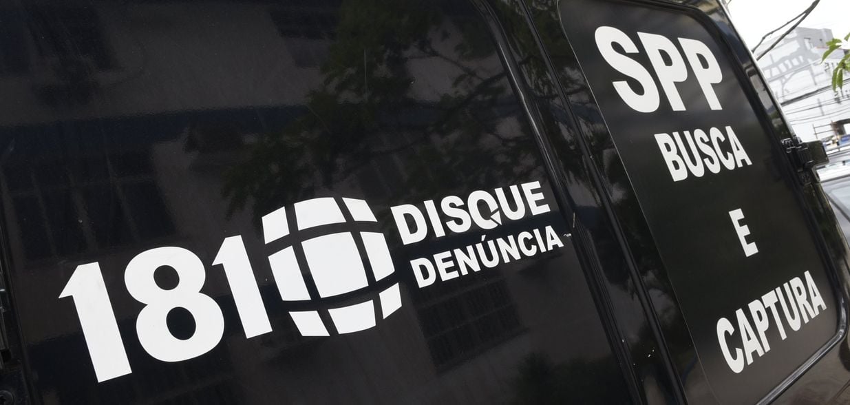 Ouça entrevista com o gerente do Disque-Denúncia 181, delegado Paulo Expedito Amaral
