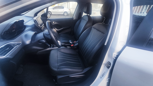 Peugeot 2008 2023