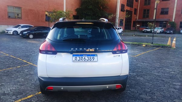 Peugeot 2008 2023