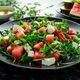 5 receitas de saladas refrescantes e nutritivas para o verão